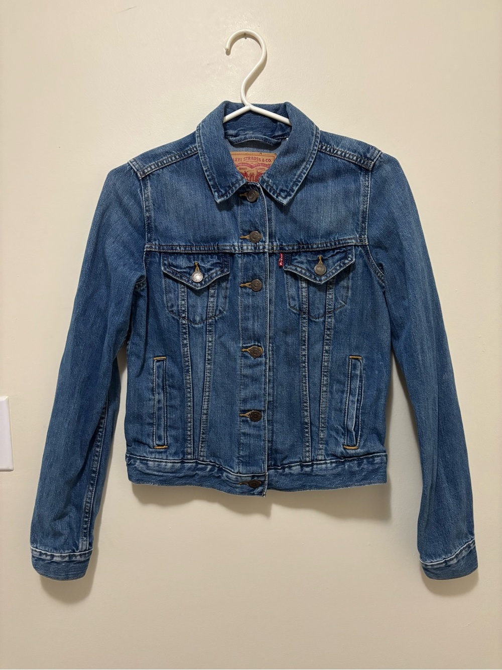 Levi Strauss & Co. Women's Classic Denim Trucker Jacket
